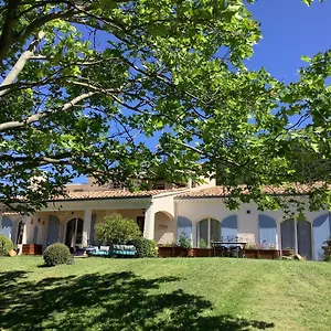 Le Cheval Blanc Couette-café Serres (Hautes-Alpes)